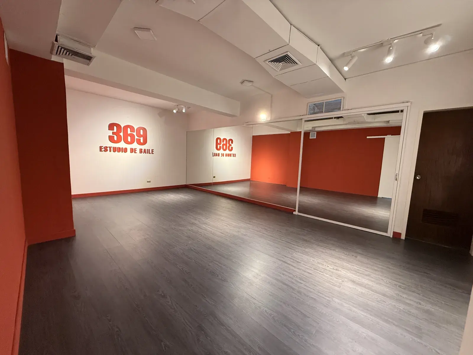 Estudio 369 - espacio disponible para alquiler